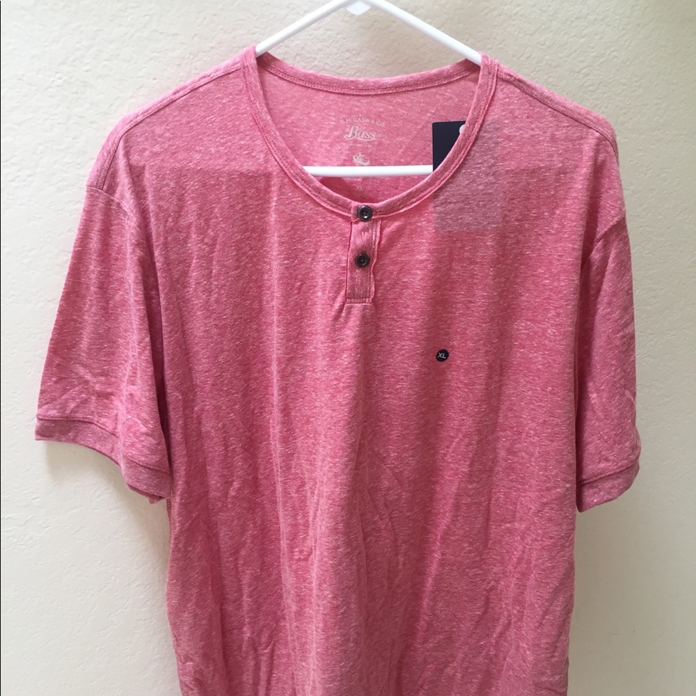 Men’s pink tshirt